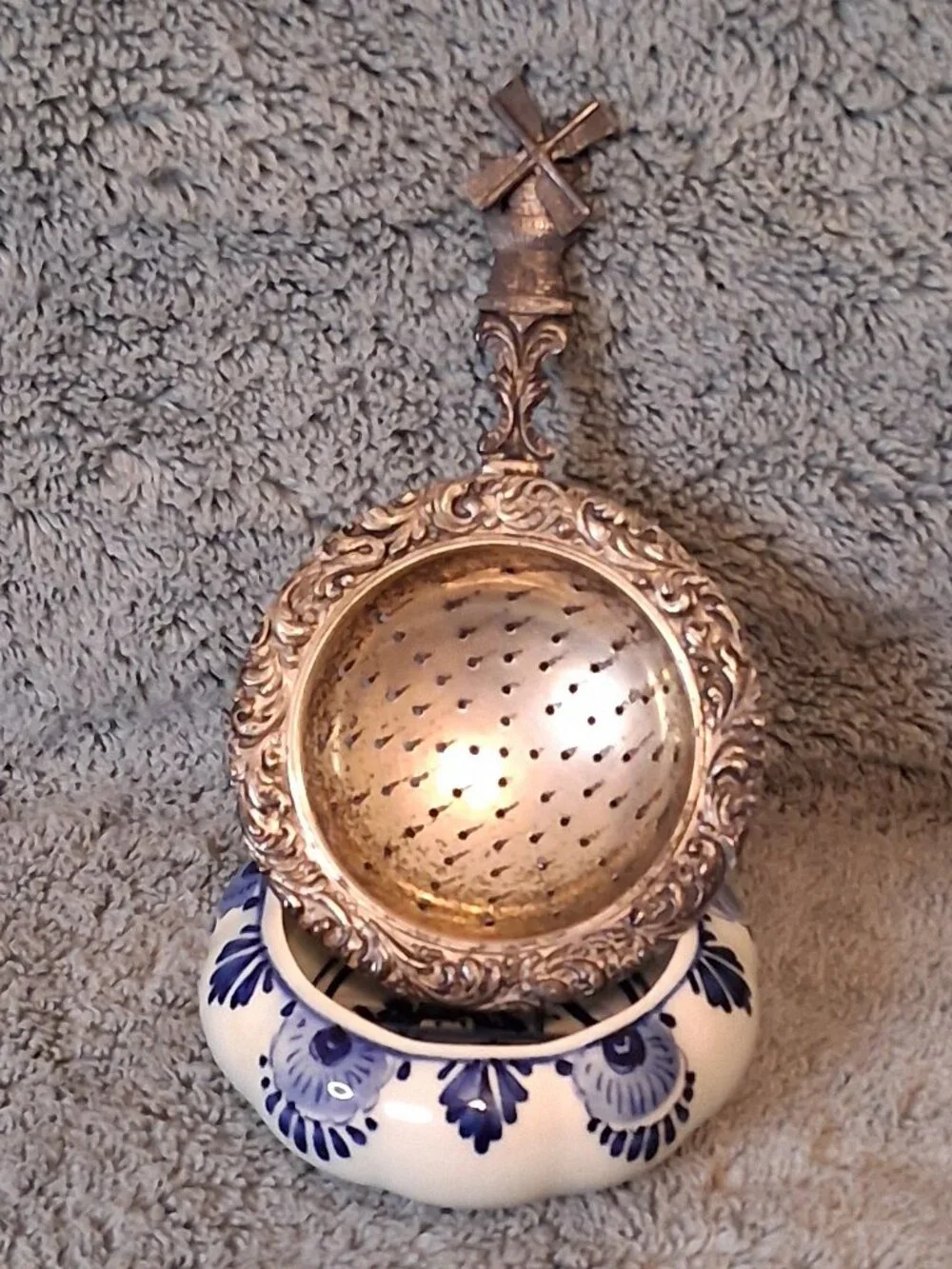 ✨ VTG Delft Blauw Hand Painted Ceramic Drip Bowl & Windmill Tea Strainer Set ✨